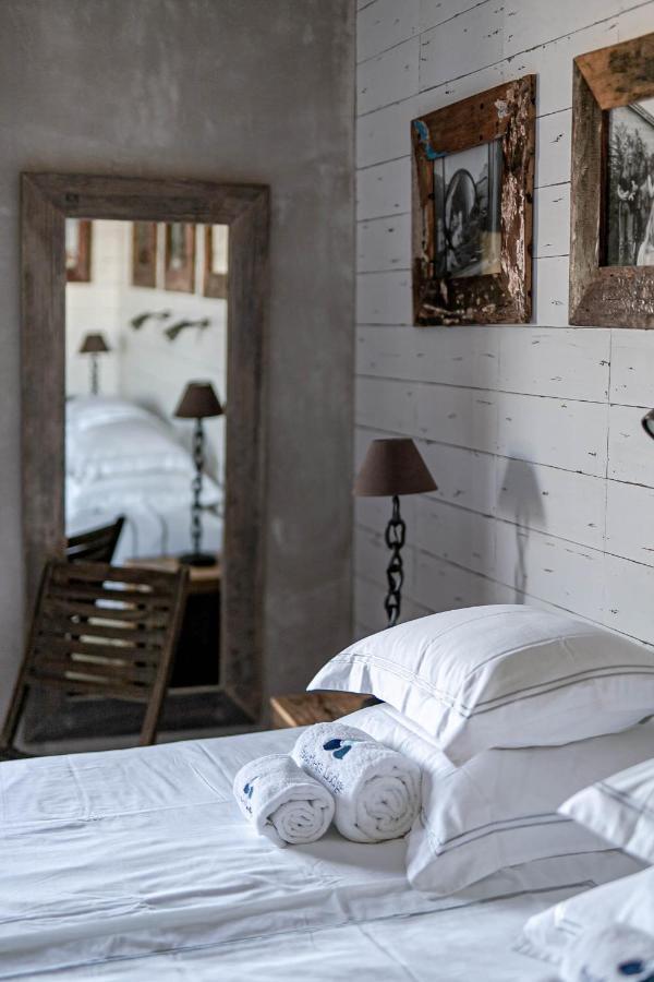 Surfers Lodge Peniche Bagian luar foto